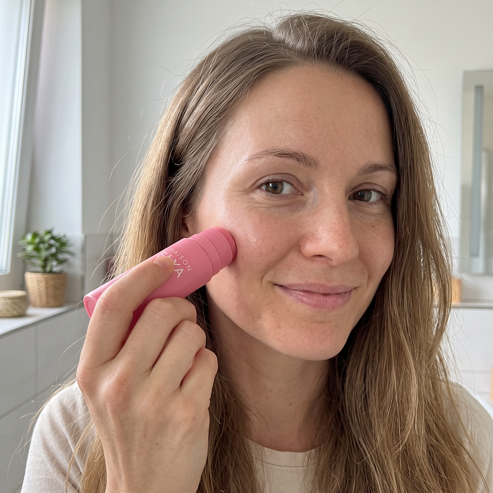 Balsam-Stick von MAISON ELYA auftragen